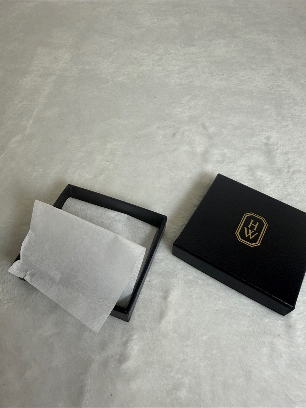 Harry Winston Black Jewelry Box with Gold Logo - Picture 5 of 6